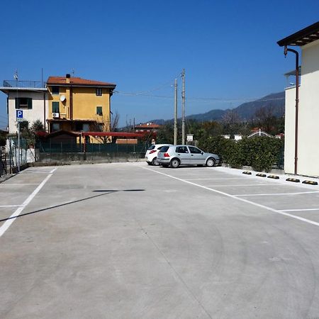 House Versilia Luca E Giada, 10 minuti da Forte dei Marmi Esterno foto